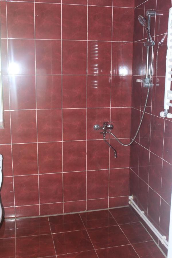 Guesthouse Daeli Mazeri Bagian luar foto